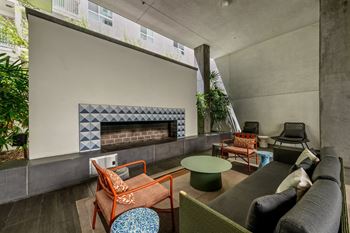Courtyard lounge at g12 apartments in los angeles, ca 90015